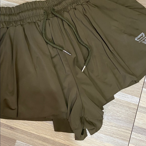 WSIRMEI TRANSCEND NOW athletic running shorts size women’s small - Picture 3 of 8